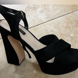 Black faux seude platform sandal